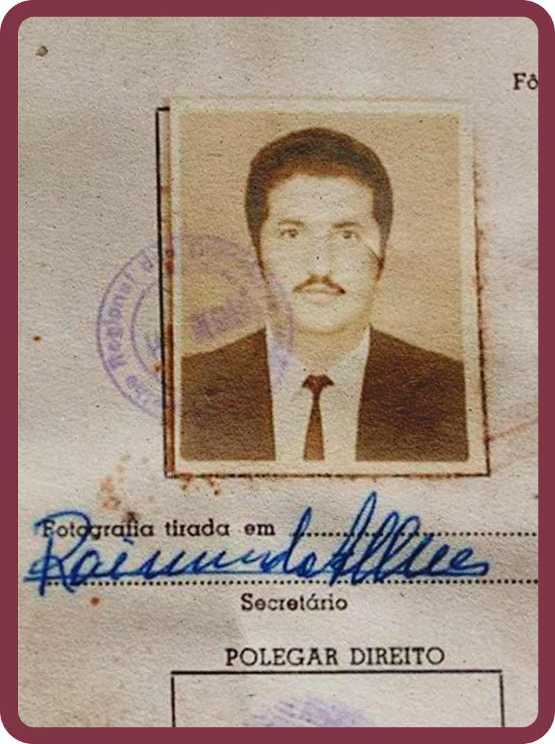 Recorte da carteira de identidade do Líbano, com foto 3x4 do pai das sócio-fundadoras da Amlak Kallab, símbolo do legado familiar que inspira a empresa especializada em planejamento sucessório